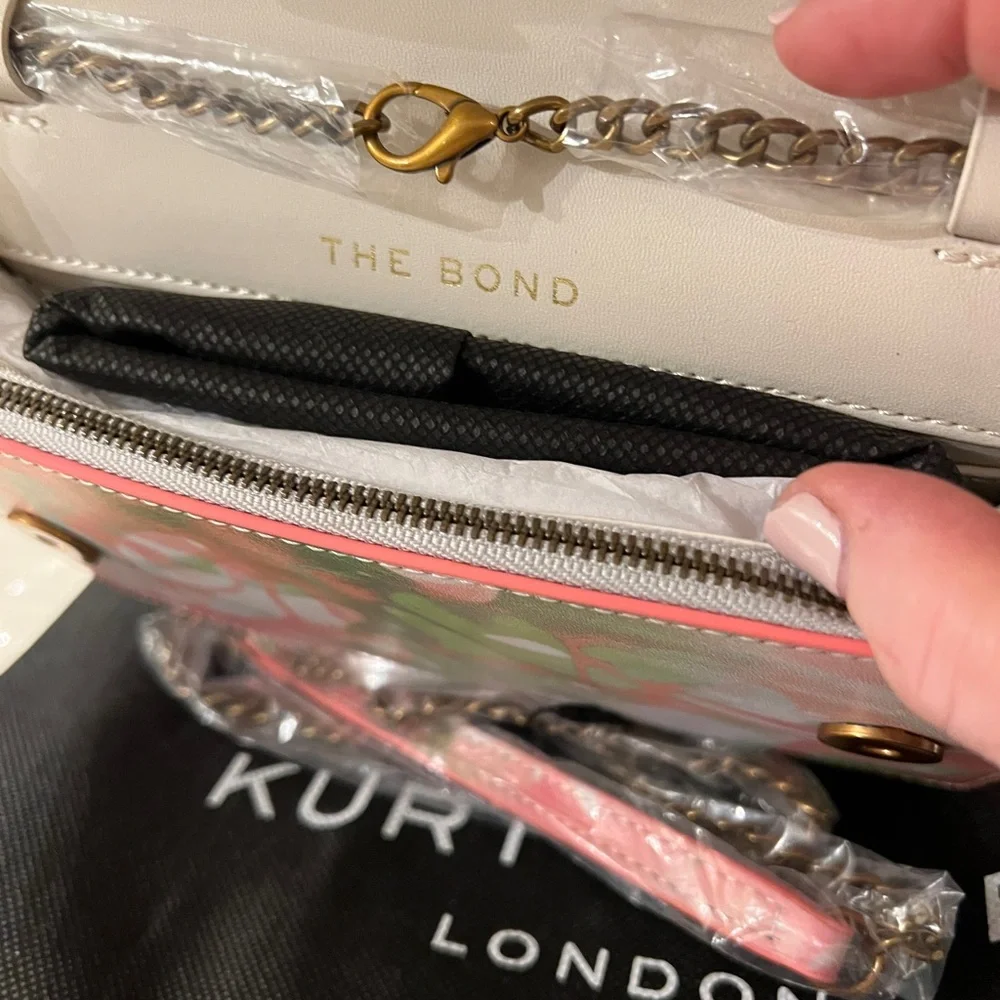 Kurt Geiger London Bond Top Handle Coral Green Crossbody NWT - Picture 5 of 7